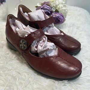 Sanita Leather  Maroon Split Toe Heel Mary Jane Loafers Shoes size 39
